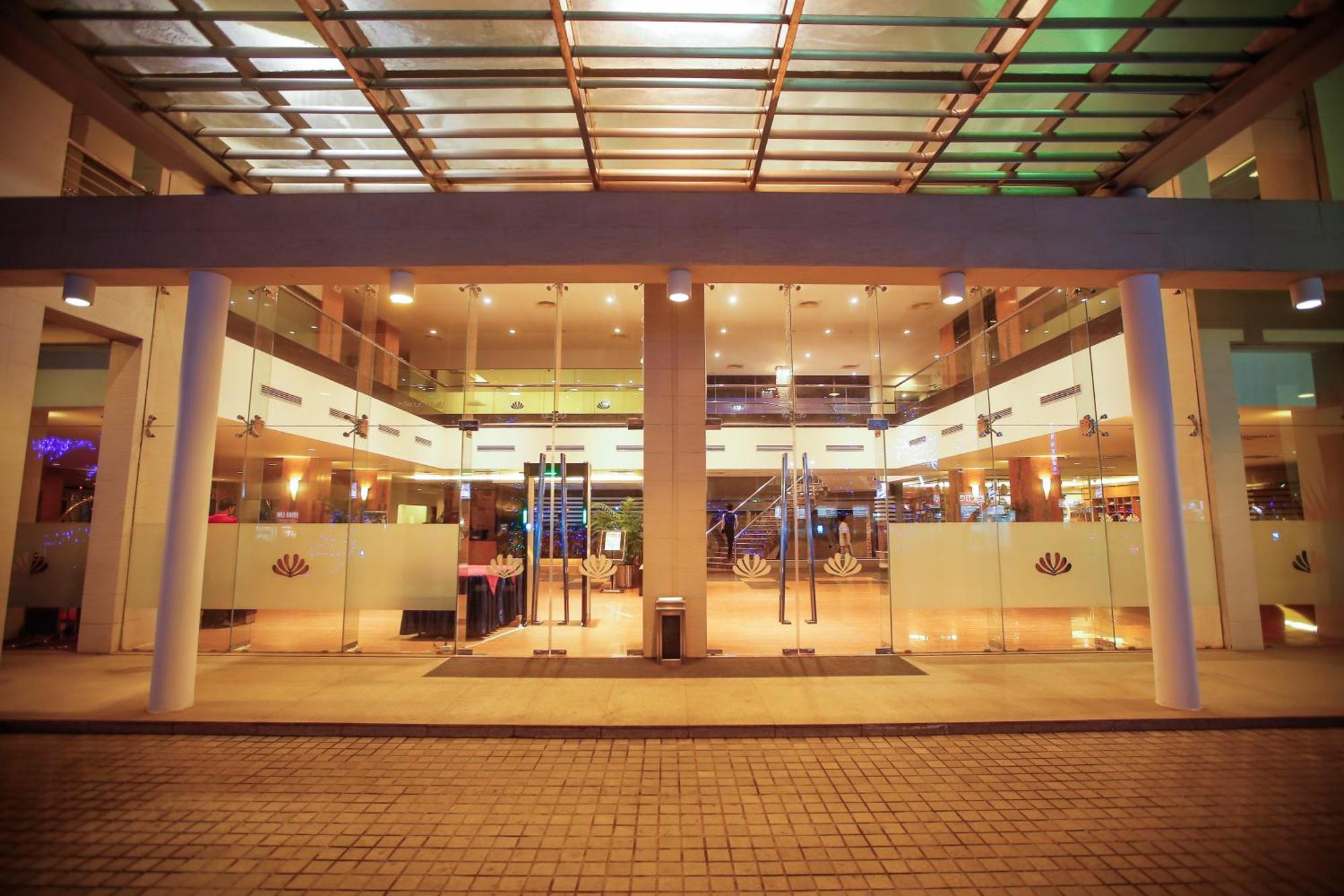 Long Beach Hotel Cox's Bazar Buitenkant foto
