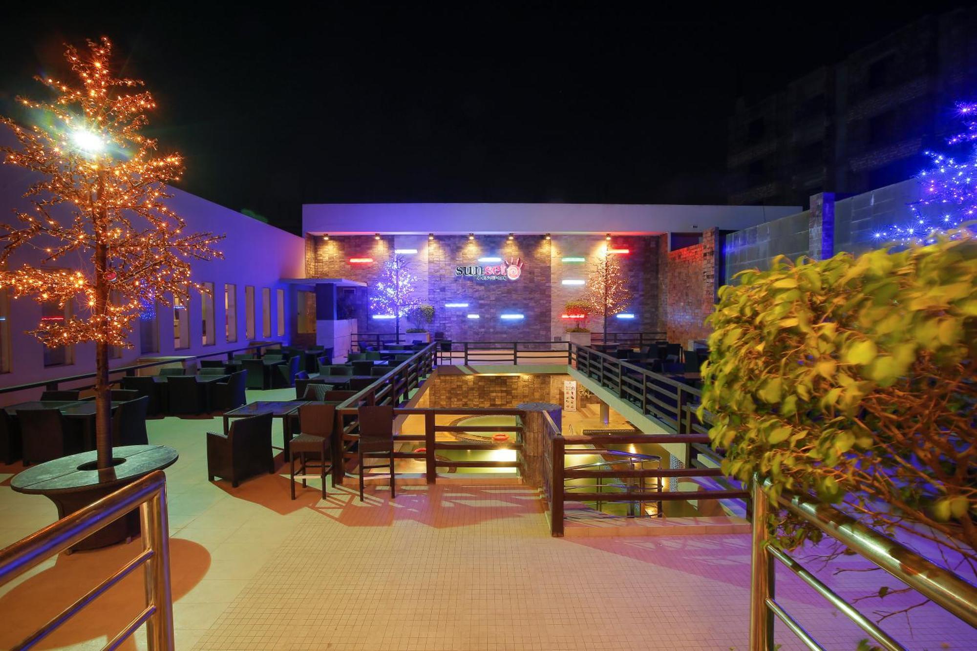 Long Beach Hotel Cox's Bazar Buitenkant foto
