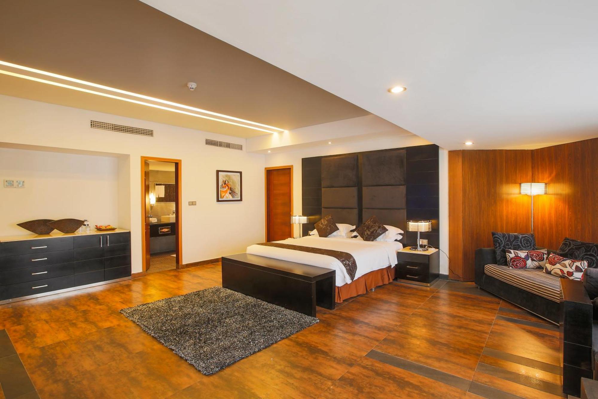 Long Beach Hotel Cox's Bazar Buitenkant foto
