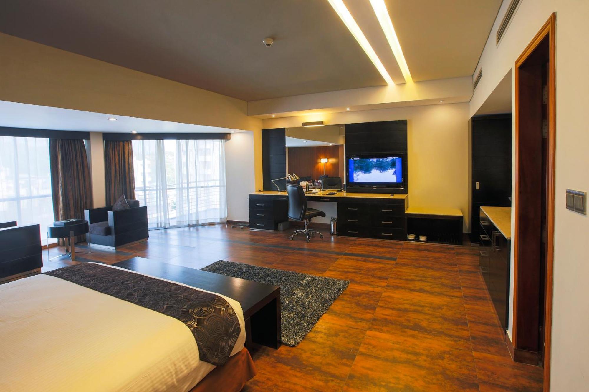 Long Beach Hotel Cox's Bazar Buitenkant foto