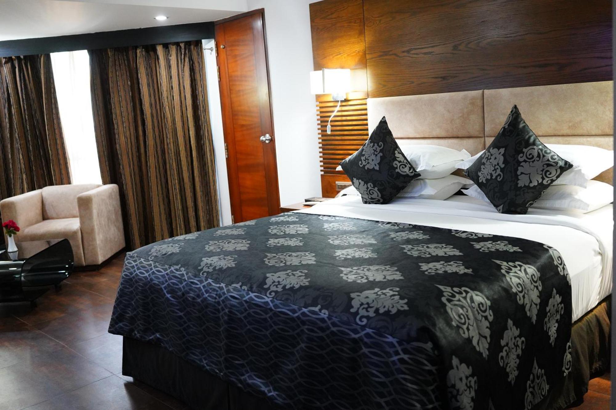 Long Beach Hotel Cox's Bazar Buitenkant foto